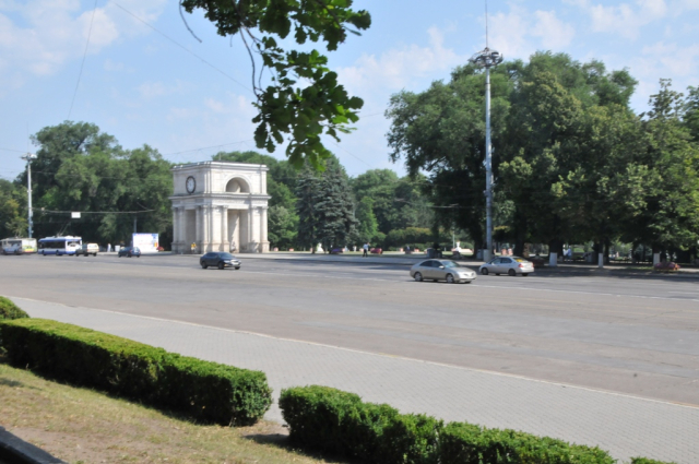 Circulaţia transportului public în seara de Paşti 